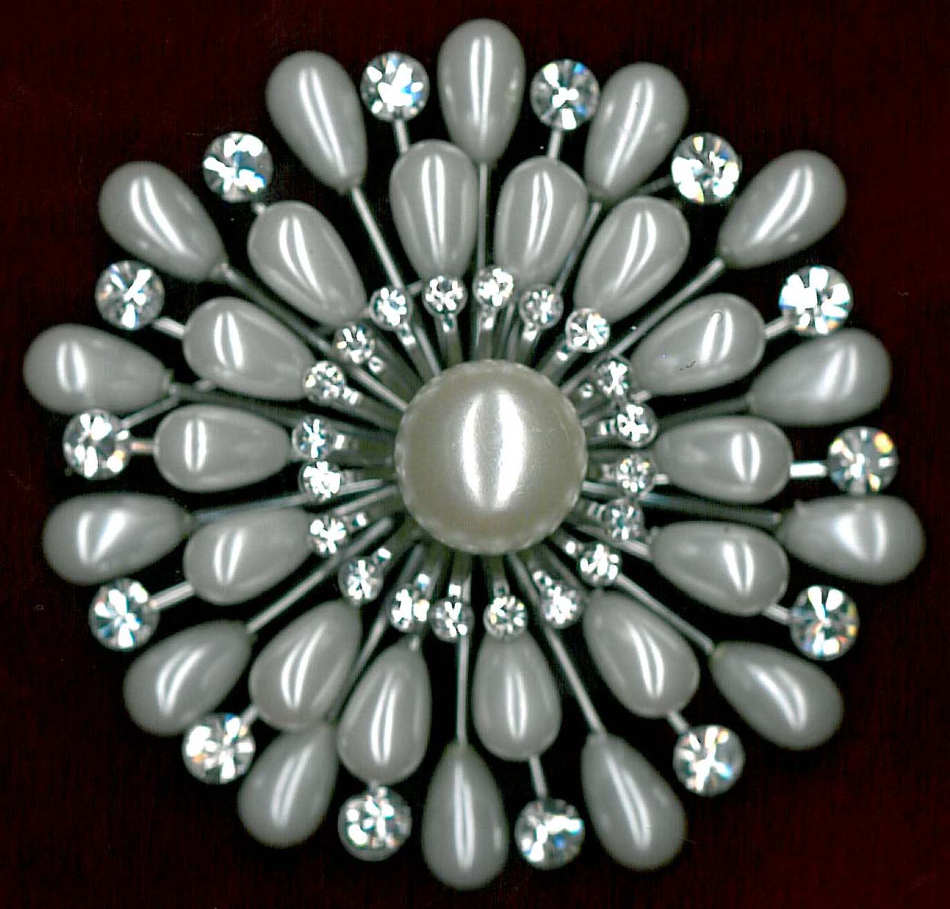 BROOCH - IVORY